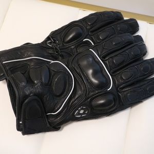 Motorcycle men's black leather gloves medium